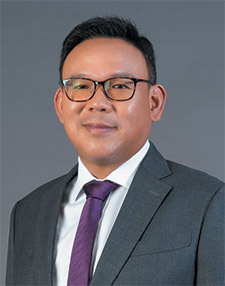 [MISSING IMAGE: ph_kiranalimpaphayom-4c.jpg]